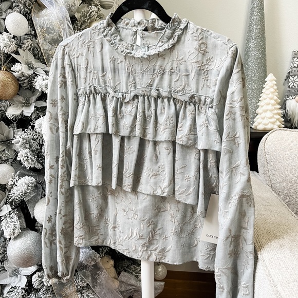 Zara embroidered ruffle top - Picture 2 of 7